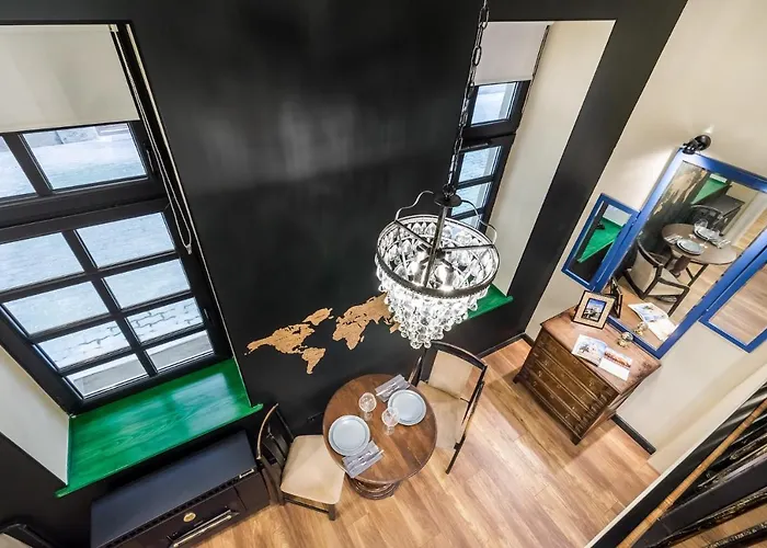 Unique & Stylish - Home Of Traveler In City Center